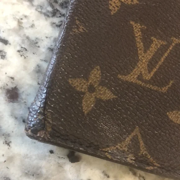 🎉🎉🎉HOST PICK 🎉🎉🎉 Authentic Louis Vuitton Paris Folio MNG 7+/8+ IPhone Case
